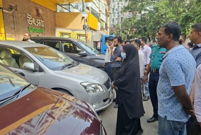 চট্টগ্রামে চউকের অভিযান: স্কুল ও ভবন মালিকসহ ৫০ লাখ টাকা জরিমানা